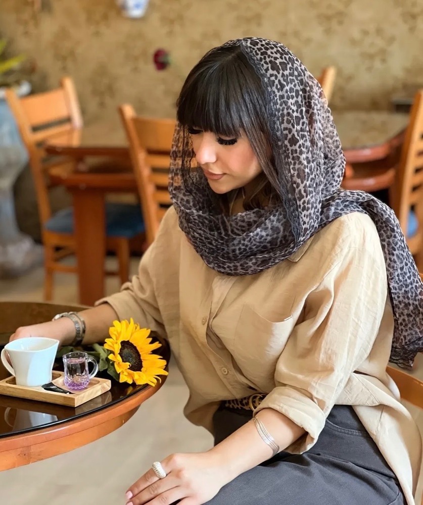 شال توری پلنگی دور دانتل