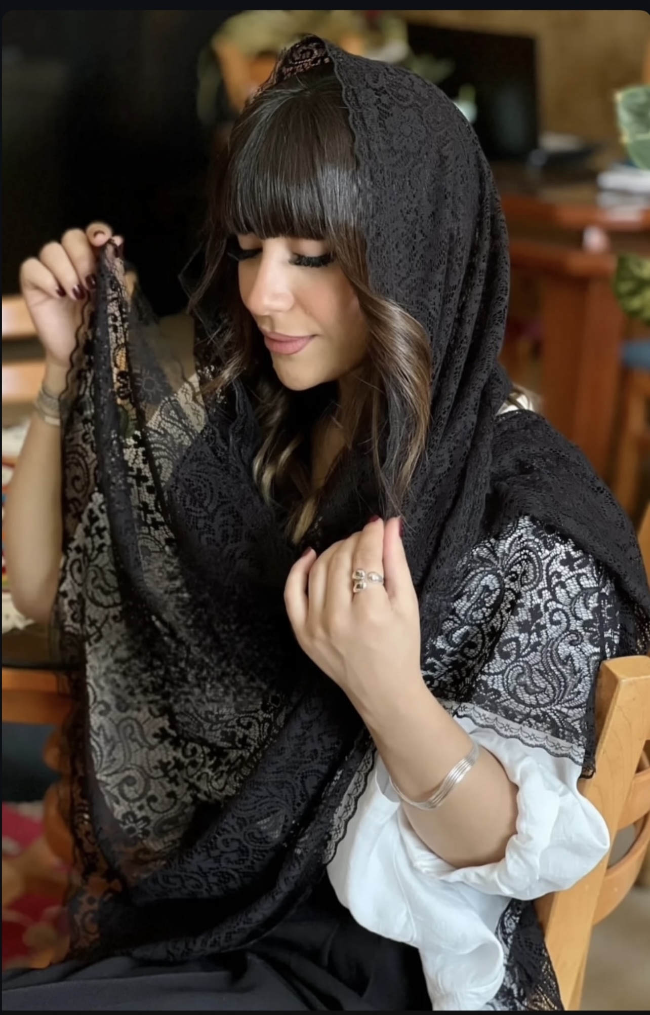 شال مجلسی گیپور دانتل طرح گل