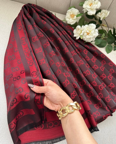 شال گوچی ژاکارد زرشکی