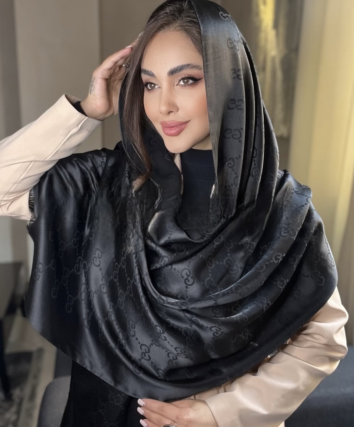 شال مشکی مارک گوچی ژاکارد