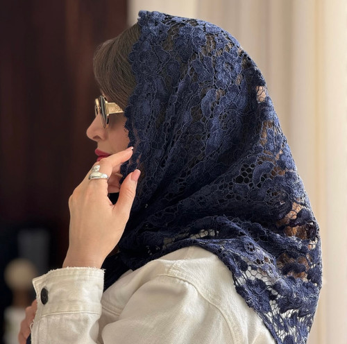 روسری مجلسی گیپور مخمل کوب سورمه ای قواره ۱۲۰