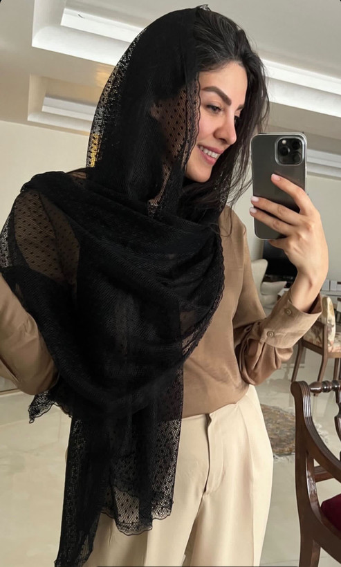 شال مجلسی مشکی توری خالدار دور دانتل