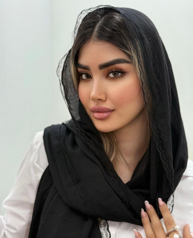 شال مشکی نخ اسلپ دور دانتل