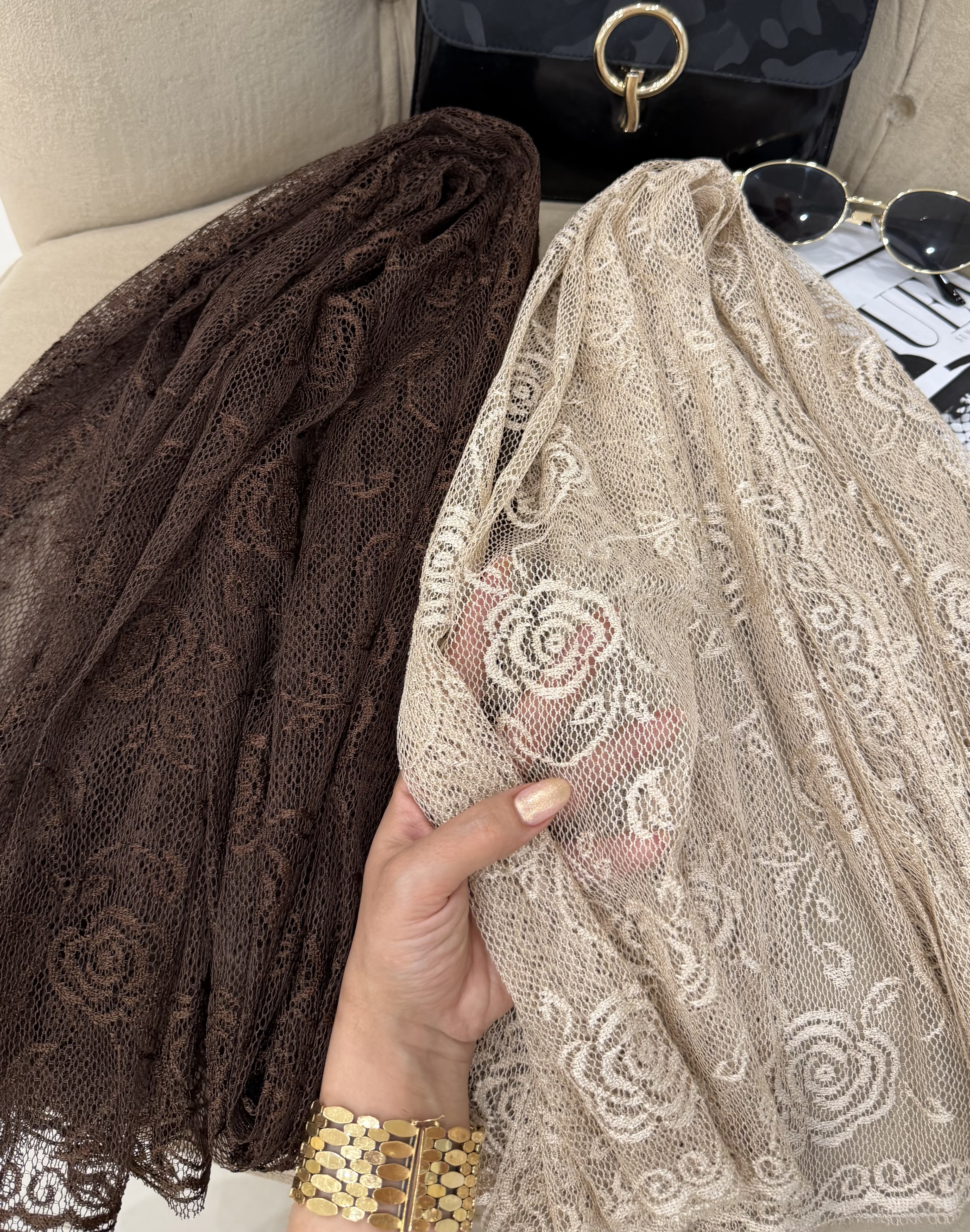 شال مجلسی گیپور طرح گل حاشیه دانتل