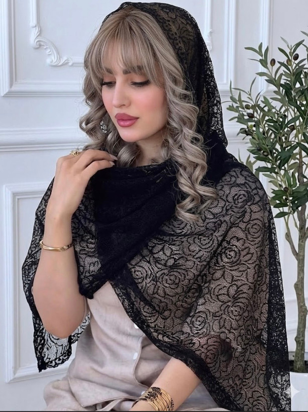 شال مشکی مجلسی گیپور حاشیه دار طرح گل