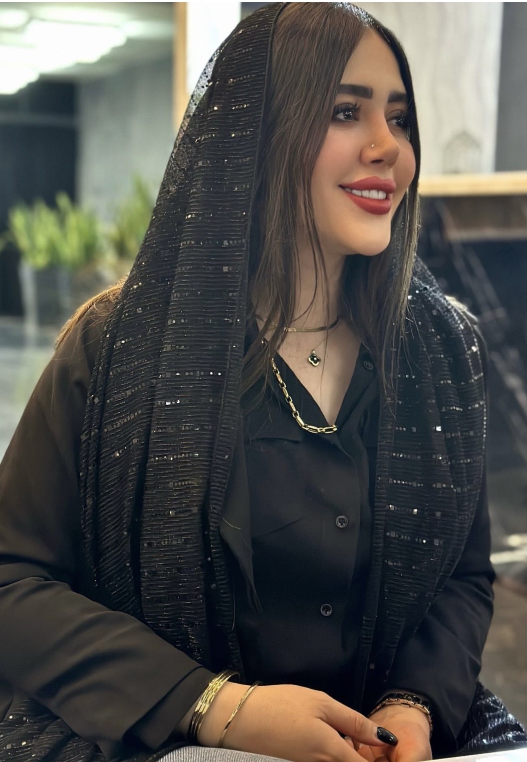 شال مجلسی لمه پولکی آیینه ای دارای رنگ بندی