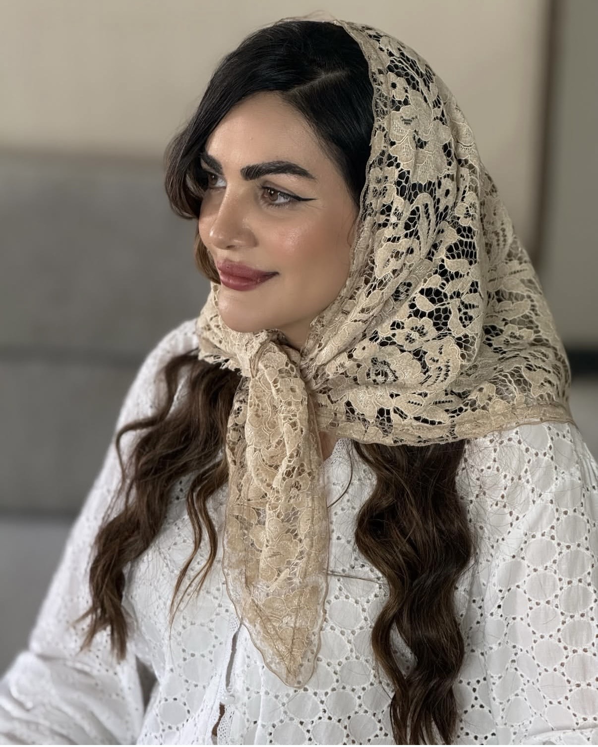 روسری مجلسی گیپور مخمل کوب فرانسه لبه دانتل دارای رنگ بندی