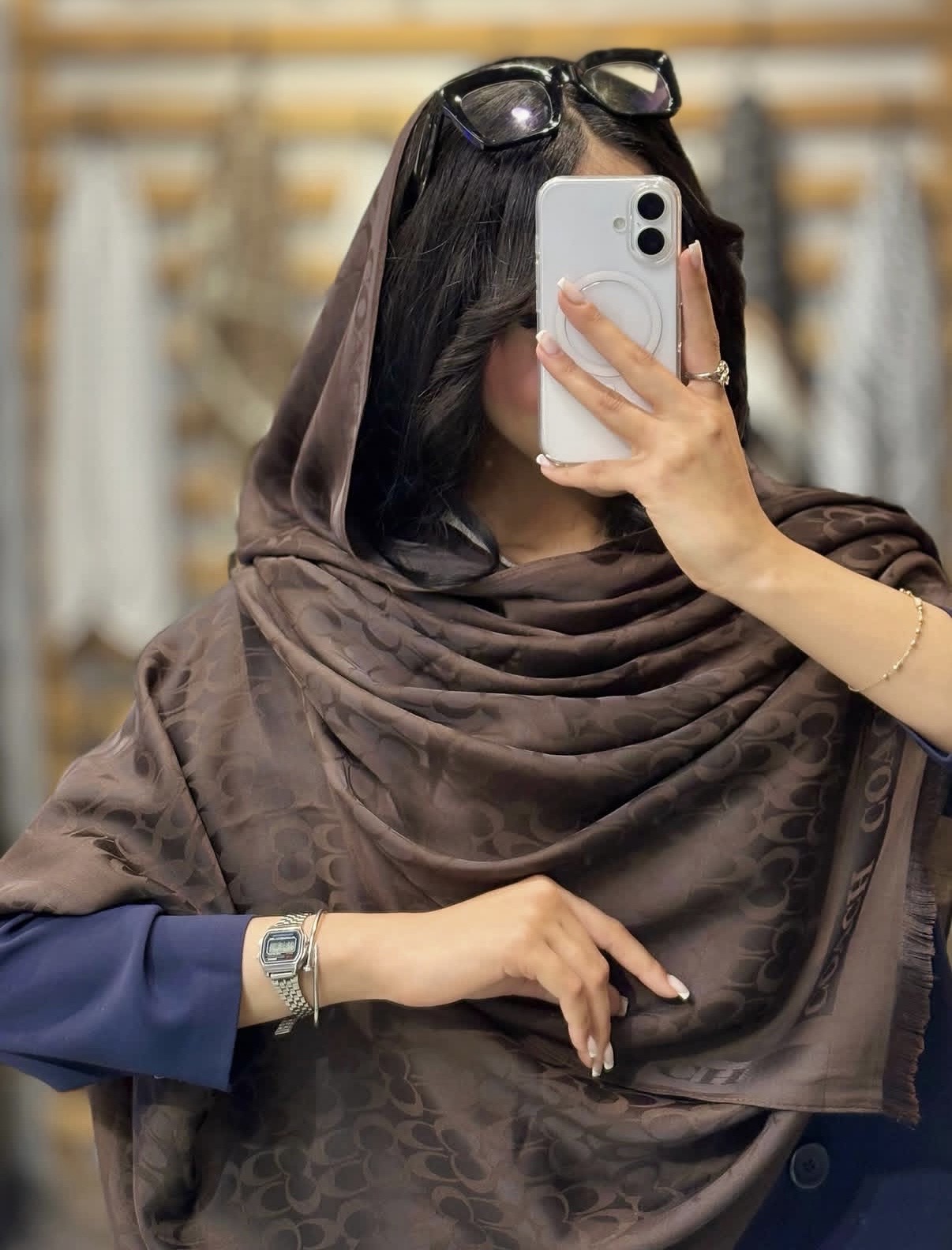 شال مارک کوچ دارای رنگ بندی