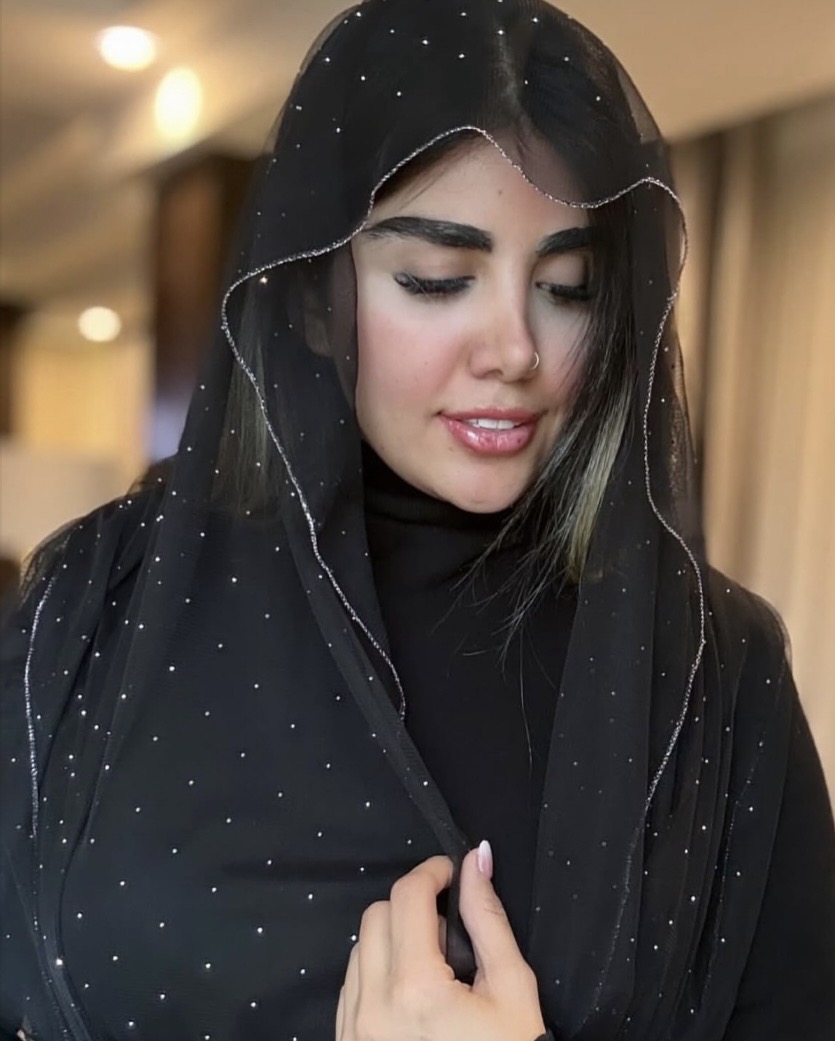 شال مشکی مجلسی توری نگین دار دور لمه