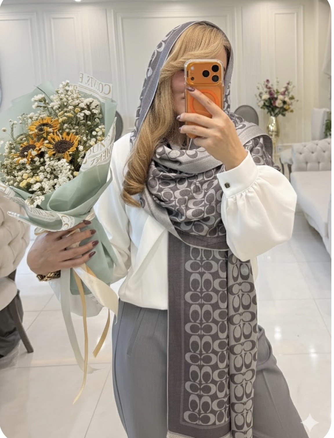 شال گوچ طوسی نقره ای جنس ژاکارد نخ ابریشم دو رو شرکتی