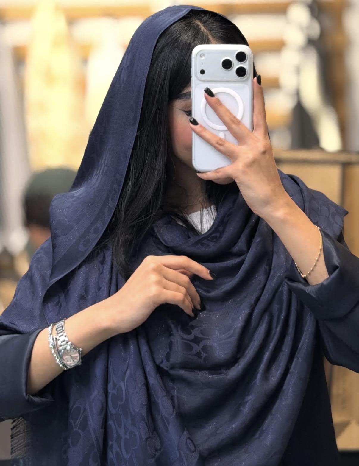 شال لمه دار شاین مارک رنگ سورمه ای دارای طرح بندی